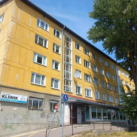 Flat Near Old Town Check-in 24h Apartamento Tallin