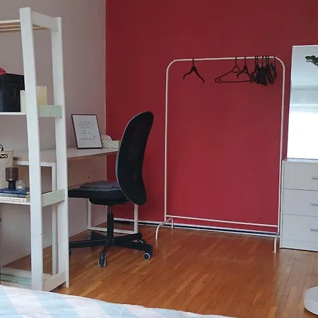 Flat Near Old Town Check-in 24h Apartament